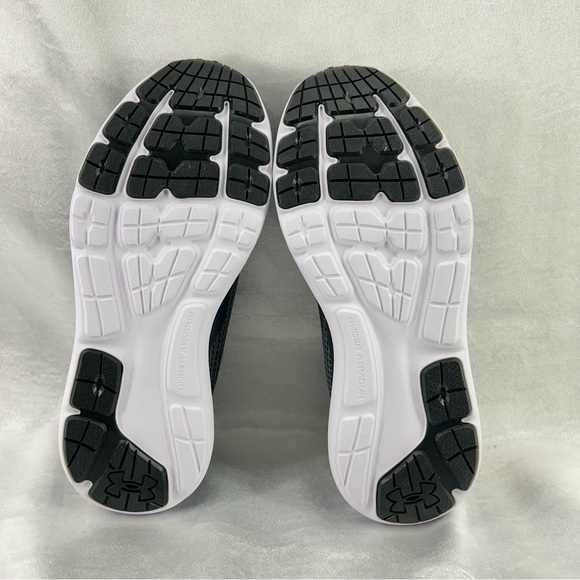 Under Armour Gray Woman’s Sneakers - Picture 9 of 9